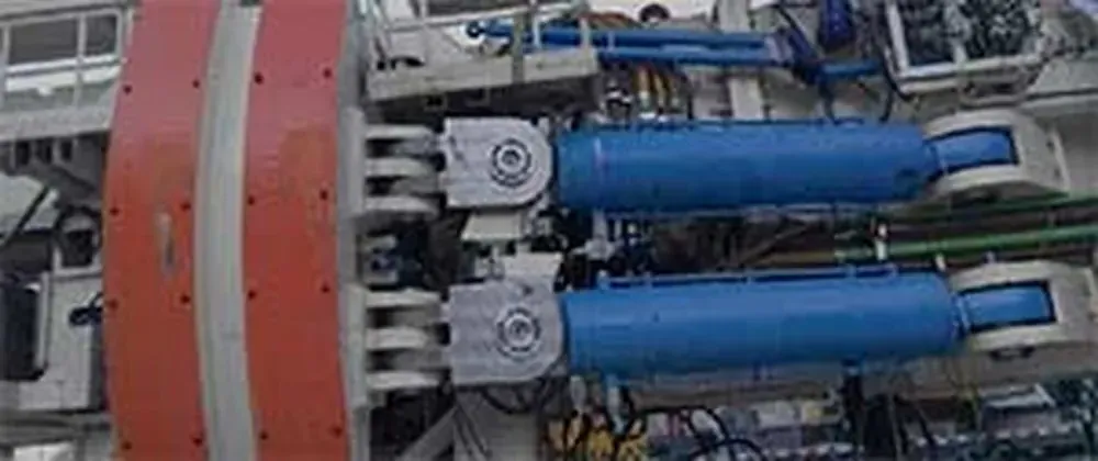 Cilindro di protezione per macchina perforatrice a tunnel aperto