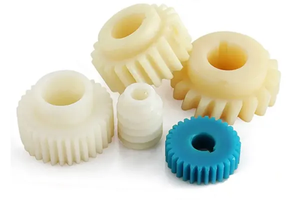 Ingranaggi di plastica